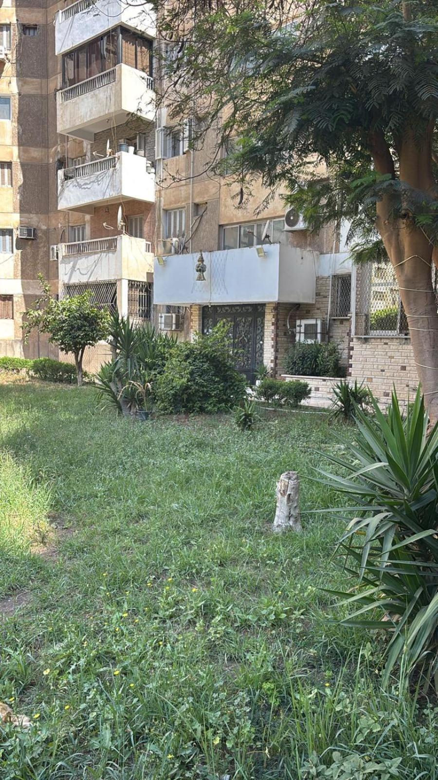 Gate Apartment *